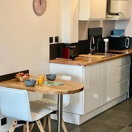Le Port Confort Terrasse Clim Apartment Hyeres