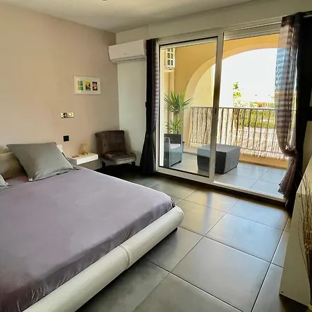 Apartment Le Port Confort Terrasse Clim Hyeres